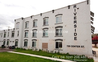 729 W CTR