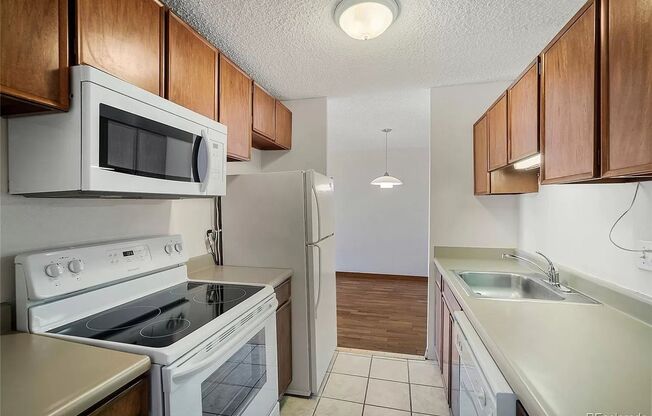 Beautiful One Bedroom Condo!