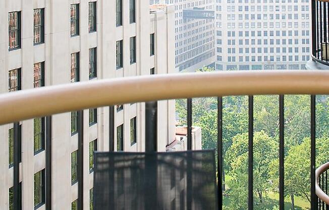 45 E 25 ST
