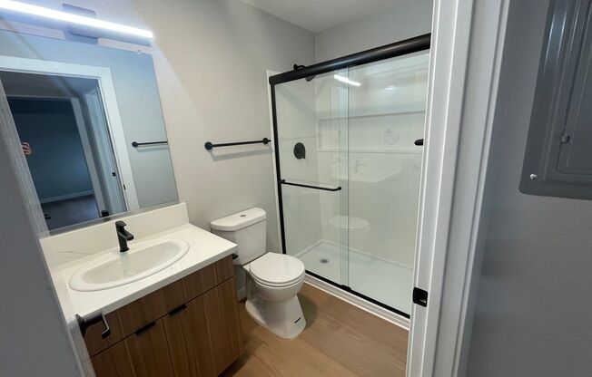 1 bed, 1 bath, 495 sqft, $2,730, Unit D-124