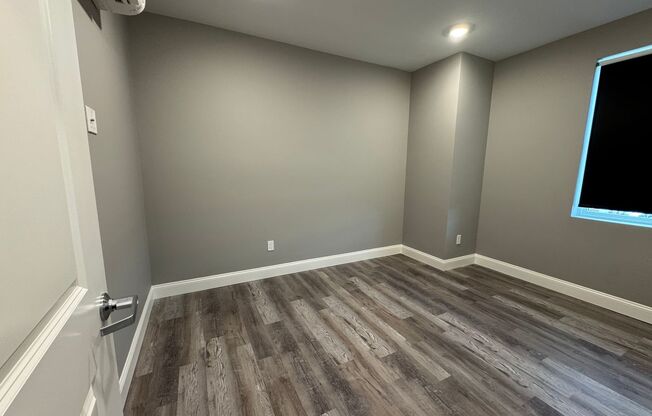 2 beds, 1 bath, 741 sqft, $2,700, Unit 213