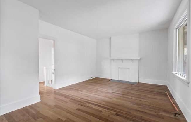 5556 5558 POCUSSET ST