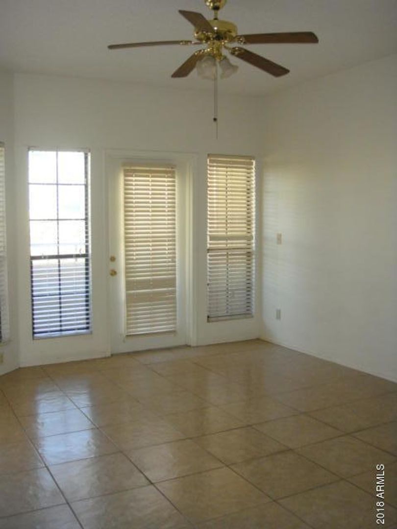 2 BEDROOM 1 BATH DOWNSTAIRS UNIT WITH 1 CAR GARAGE ATTACHED