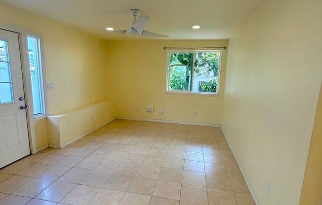 Spacious, & Sunny Apartment in Upper Kamehameha Heights