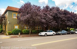 3330 SE Gladstone St., #3