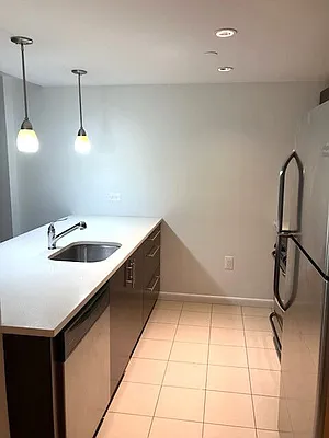 Studio, 1 bath, $3,800, Unit 10G