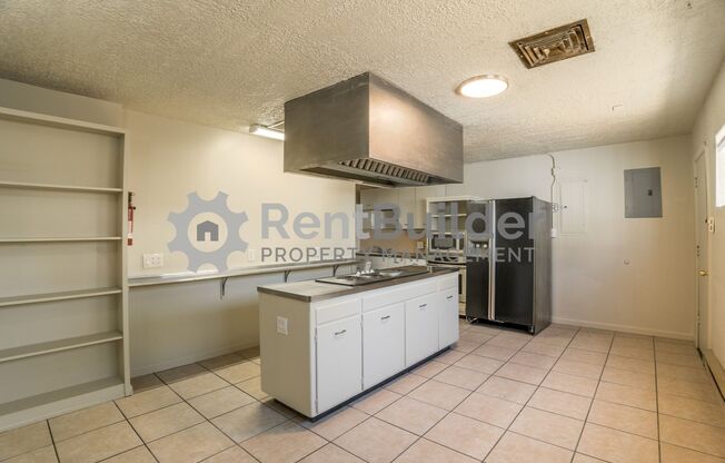 1 bed, 1 bath, 900 sqft, $1,195