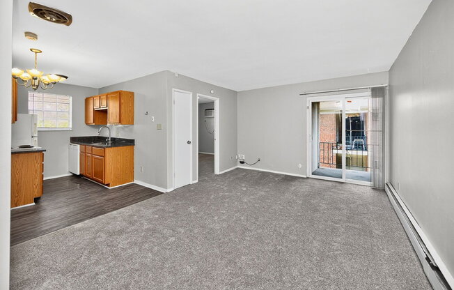 1 bed, 1 bath, 400 sqft, $875, Unit 13