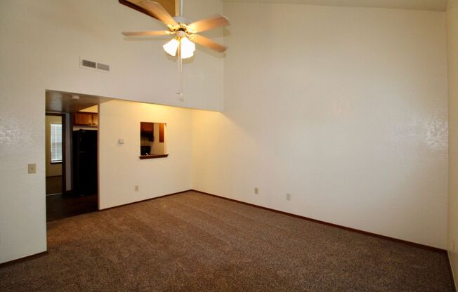 2 beds, 1 bath, 850 sqft, $850, Unit 11B