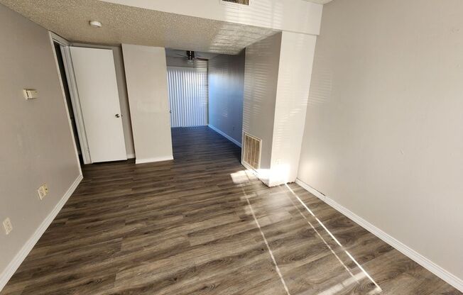 2 beds, 1.5 baths, 904 sqft, $775, Unit 101 Ellis Drive D