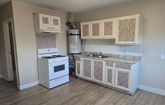 HERNANDEZ PRINCETON 1911 NORTH LAS VEGAS NV 89030