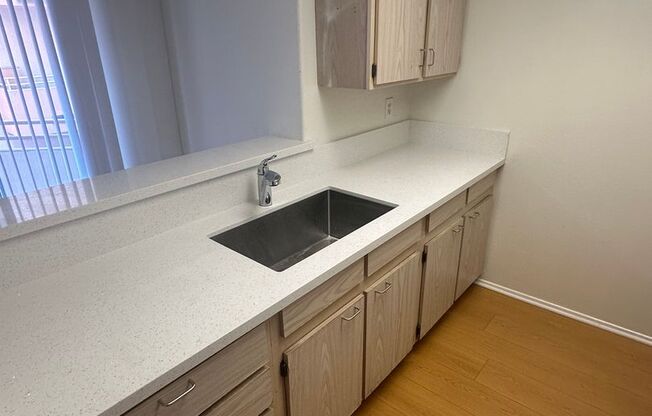 1 bed, 1 bath, $1,725, Unit 208