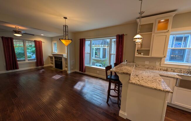 Beautiful 3 Bedroom House right across from City Park