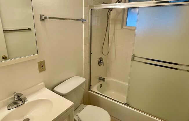 Must see to appreciate 1 Bedroom 1 Bath upstairs Apartment in West San Jose