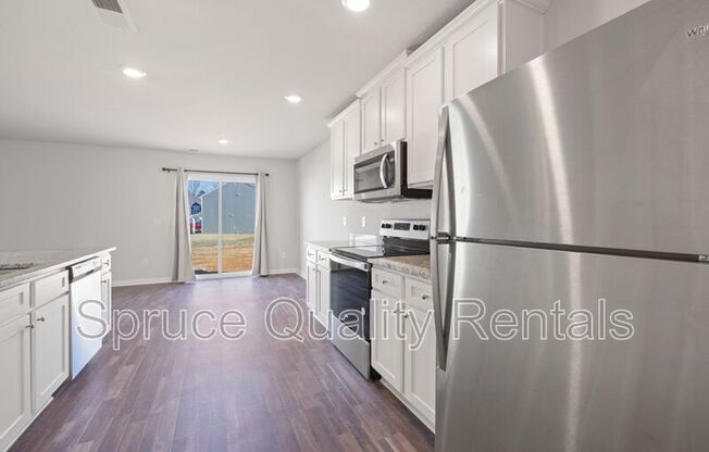 2105 BRIAR RUN