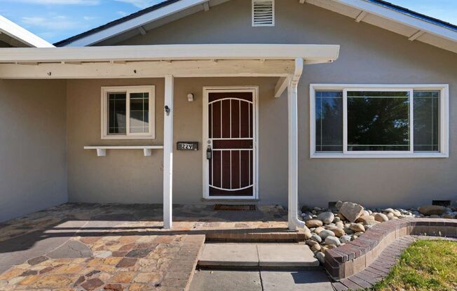 229 SEABISCUIT DR