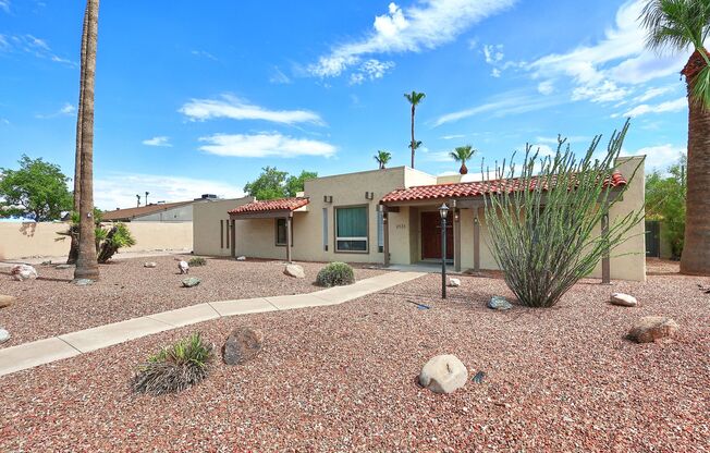 2131 E. Geneva Dr Tempe, AZ 85282