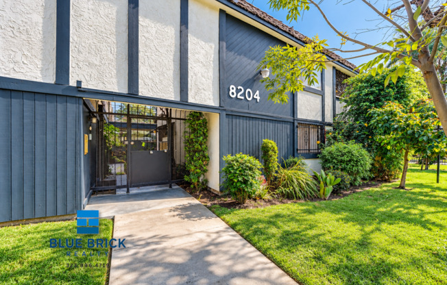 8204 LANGDON AVE