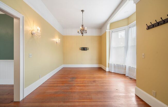 Historic NW PDX Home with Incredible Space, Character & a Private Yard **$1,000 OFF FIRST MONTH RENT**