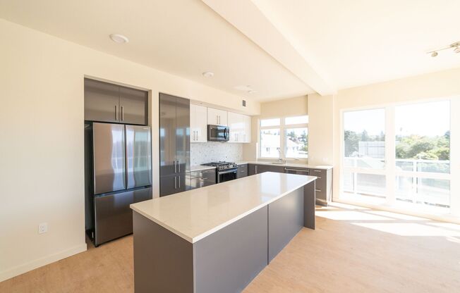 2 beds, 2 baths, 1,193 sqft, $4,200, Unit 404