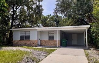 Four Bedroom Two Bathroom close to everything in Tampa