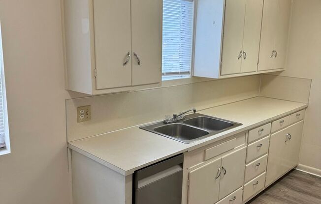 1 Bedroom Unit near U of O Campus