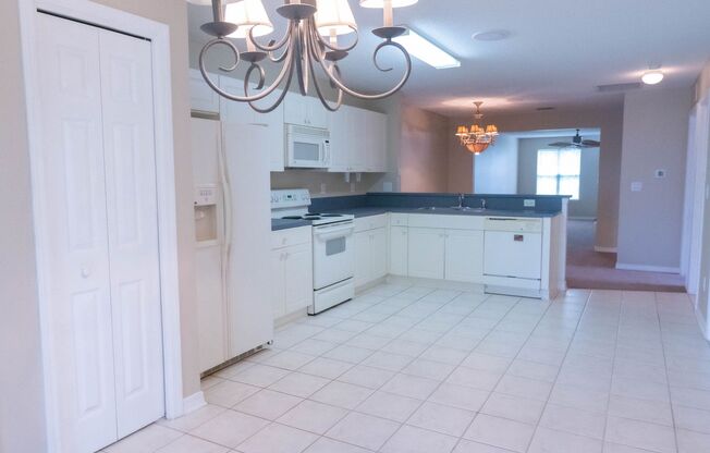 2 beds, 2 baths, $1,900