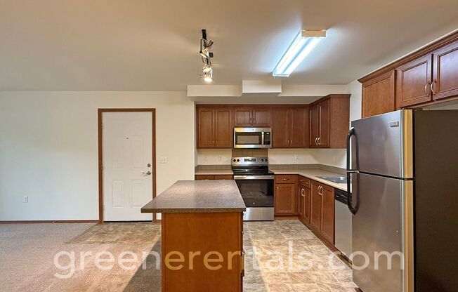 2 beds, 2 baths, 1,050 sqft, $1,725, Unit 1419-201