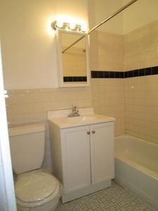 2 beds, 1 bath, $3,800, Unit 5N