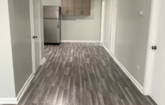 1419 W 51 ST