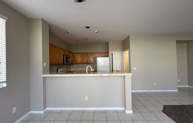 3 beds, 2 baths, $2,050