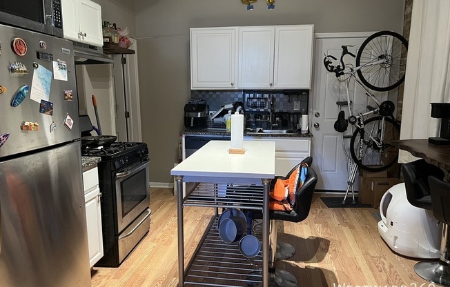 1479 HURON