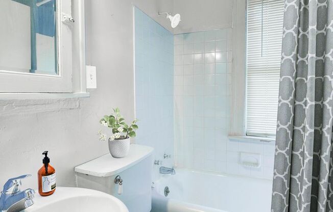 1402 Portland Avenue