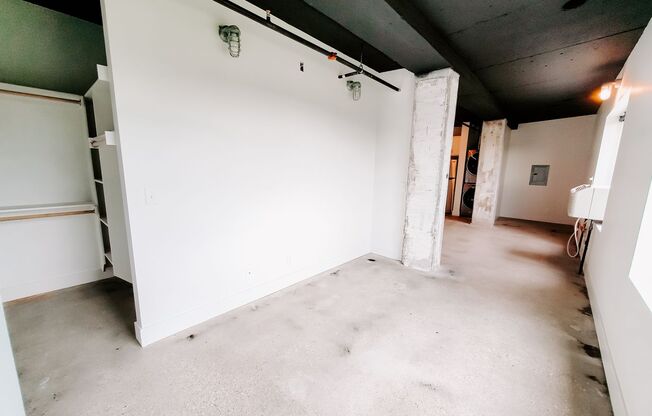 Studio, 1 bath, 480 sqft, $1,015, Unit D505