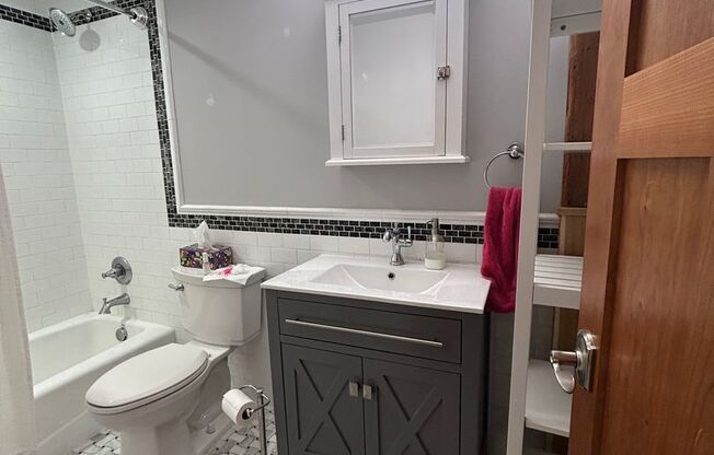 2 beds, 1 bath, 1,272 sqft, $2,245, Unit 111