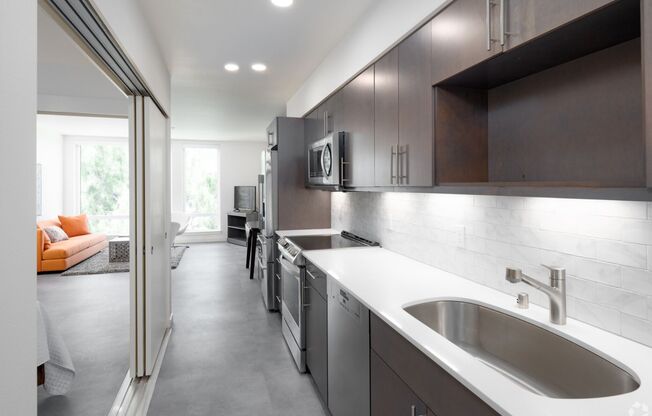 2 beds, 1 bath, 728 sqft, $3,095, Unit 310