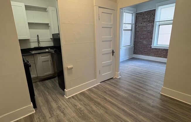 Studio, 1 bath, 200 sqft, $1,199, Unit 206