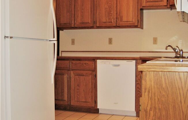 Candle Park West Townhomes - 1728