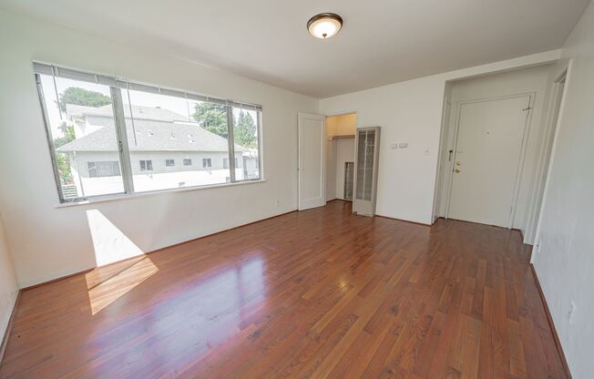 1811 6th Avenue
