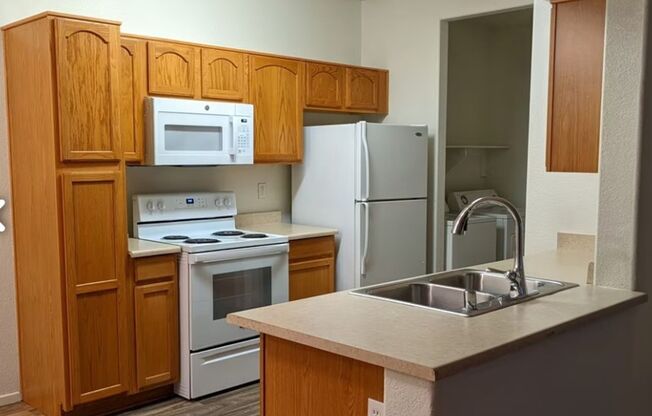 Two Bedroom Two Bathroom Apartment in Murrieta