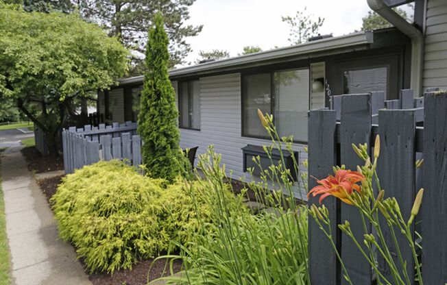 JMD Apartments - PINE RIDGE