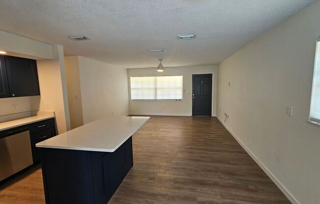 3 beds, 2 baths, $2,300