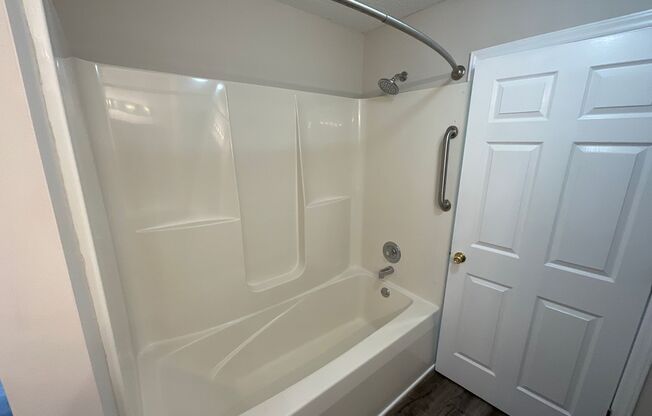 1 bed, 1 bath, 765 sqft, $1,075, Unit 2750-2