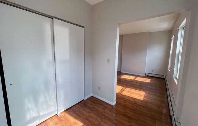 1 bed, 1 bath, 662 sqft, $1,200, Unit 79-3