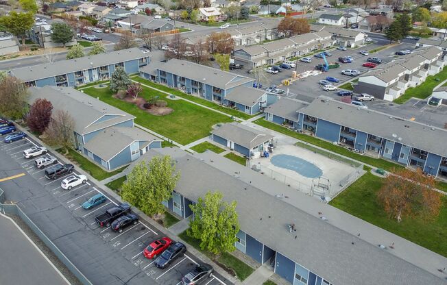 2 beds, 1 bath, 860 sqft, $1,325, Unit D106