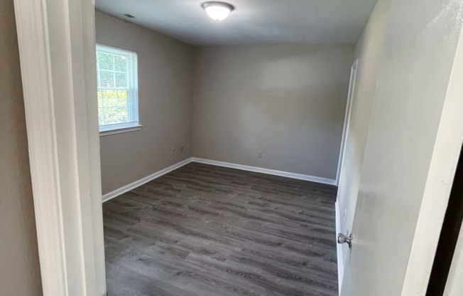 Single Level 2 bedroom 2 full bath brick townhome in Garner $1395/mo.