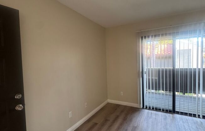 1 bed, 1 bath, 640 sqft, $2,295, Unit 216