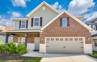 5 beds, 3.5 baths, $2,599