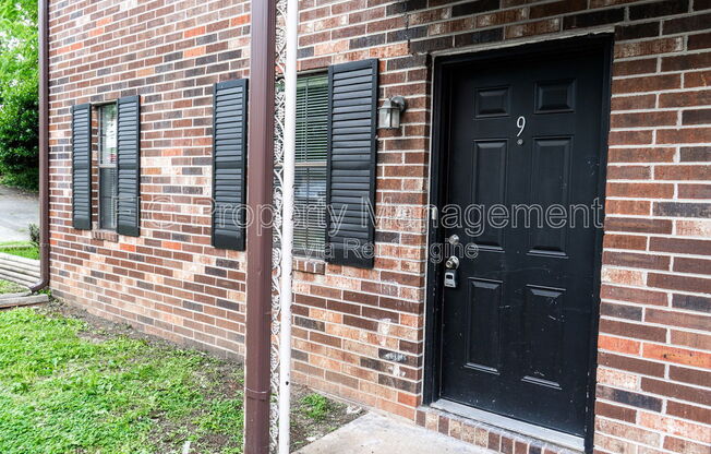 127 HILLCREST DR