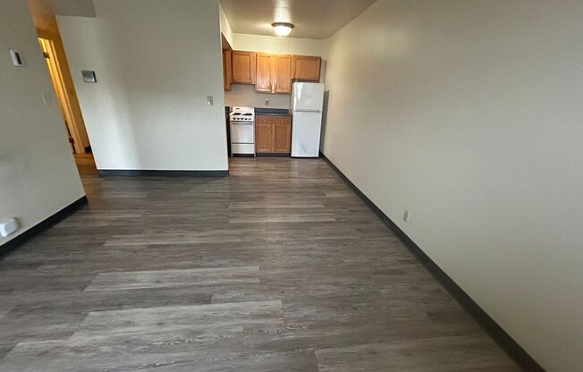 1 bed, 1 bath, $975, Unit 808
